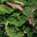 Domaine De Fresnoy Bed & Breakfast