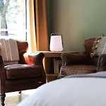 Domaine De Fresnoy Bed & Breakfast