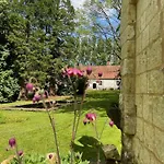 Domaine De Fresnoy