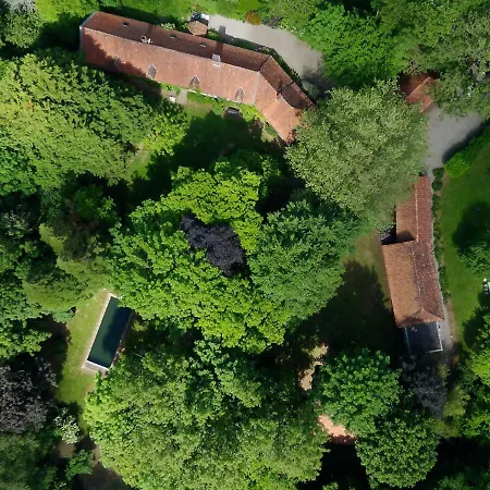 Domaine De Fresnoy Bed & Breakfast