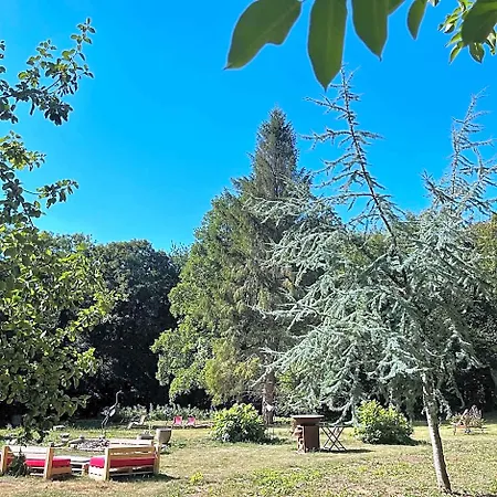 Domaine De Fresnoy Couette-café