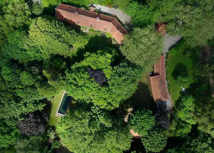 Domaine De Fresnoy Bed and breakfast